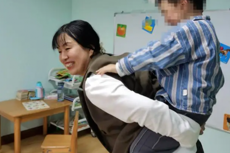 堅守特殊教育16載，她用耐心和愛心呵護(hù)“折翼天使”