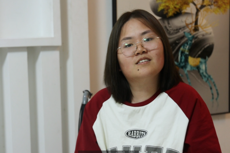 “腦癱女孩”高考超一本線32分,她說(shuō):是爸媽把我背進(jìn)校門(mén)